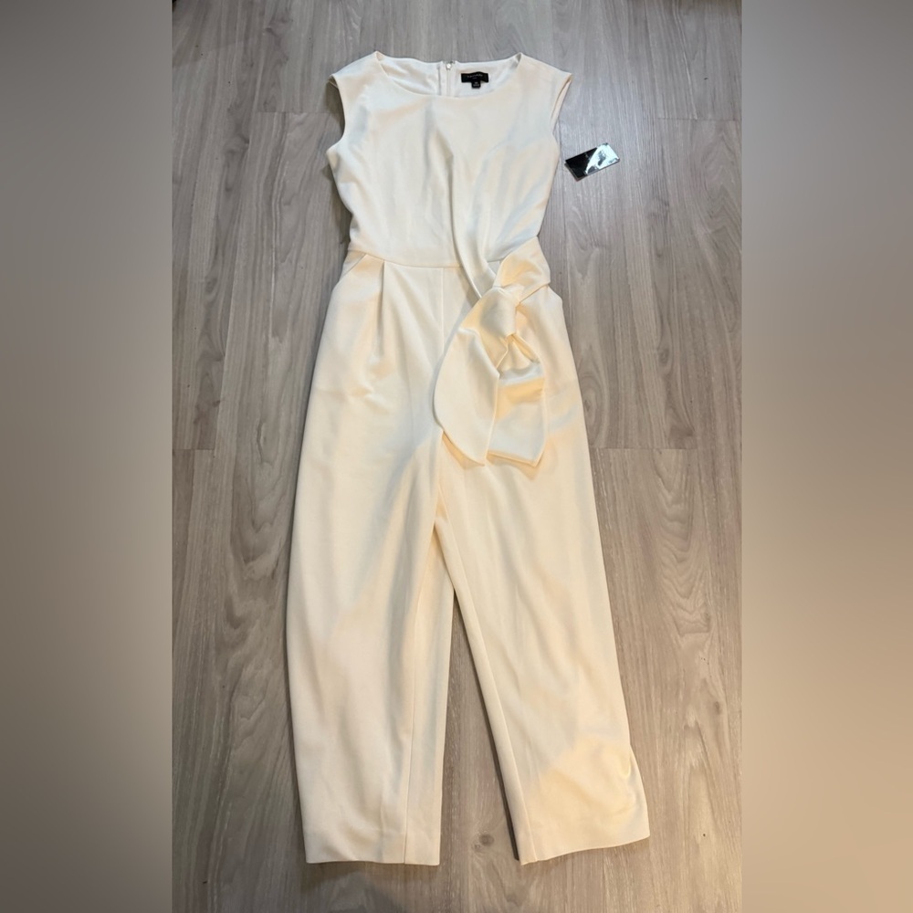 Tahari ASL Scuba Crepe Side Knot Jumpsuit – Size 10 – Ivory - Picture 10 of 10